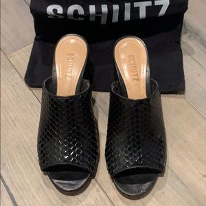 Slip on black leather mules
